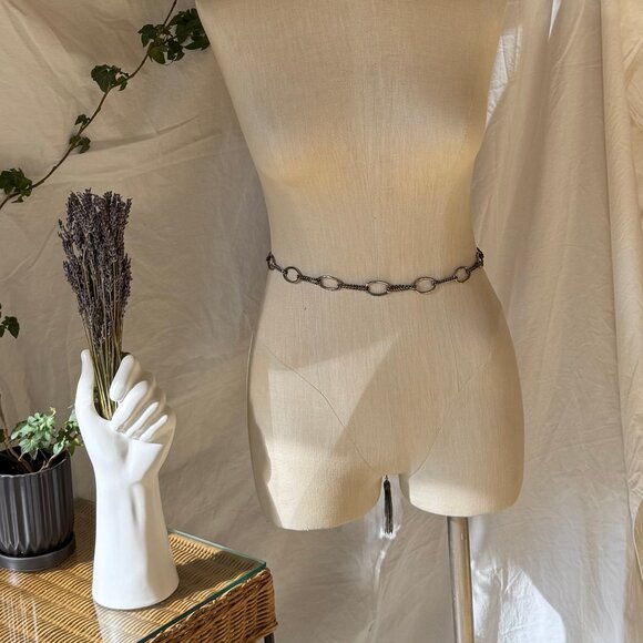 Tarnished Aged Silver Metal Asymmetrical Avant Garde Chain Belt - Picture 3 of 7